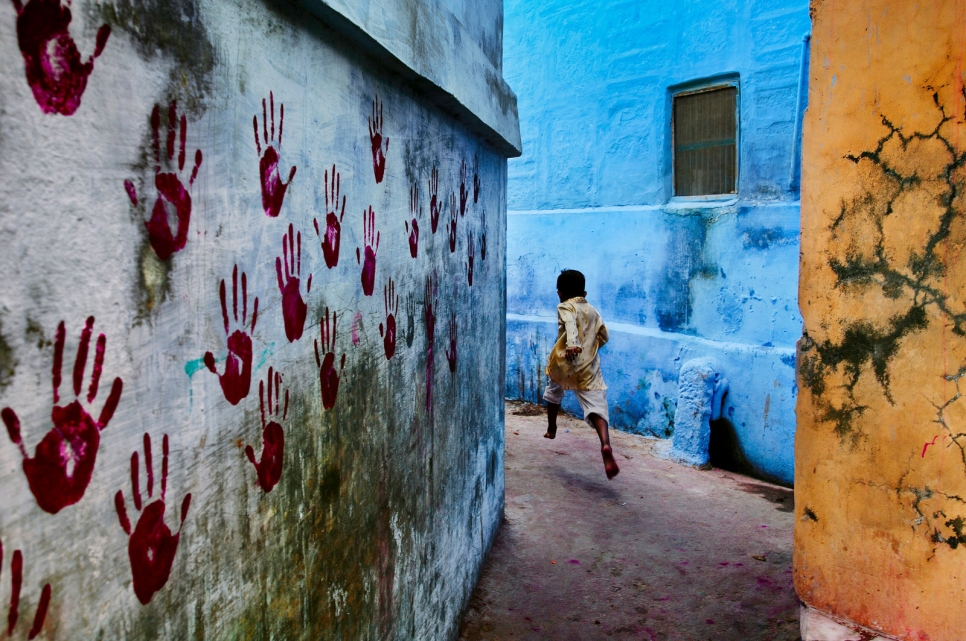 Мальчик в прыжке – Джодпур, Раджастан