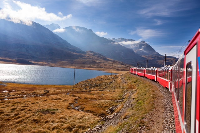 Панорамный поезд Glacier Express, Швейцария