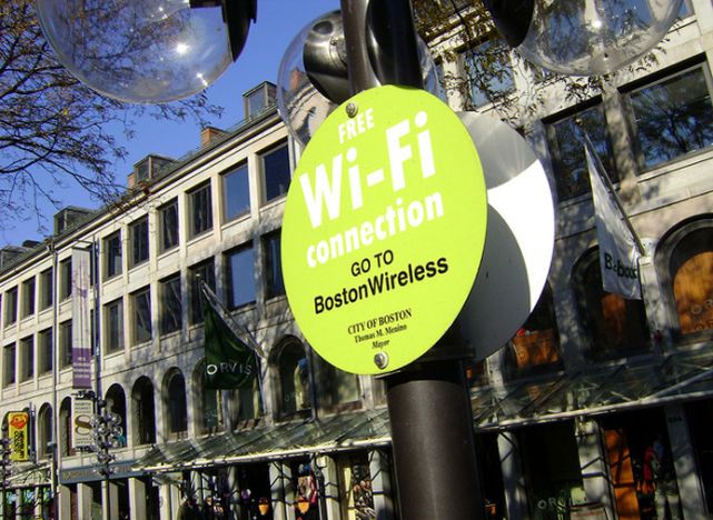 Зона бесплатного Wi-Fi в Бостоне, США